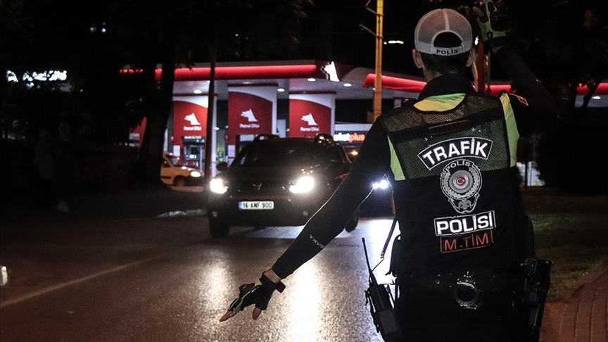 Bursa'da 450 polisin katılımıyla 'Dinamit-2' uygulaması yapıldı