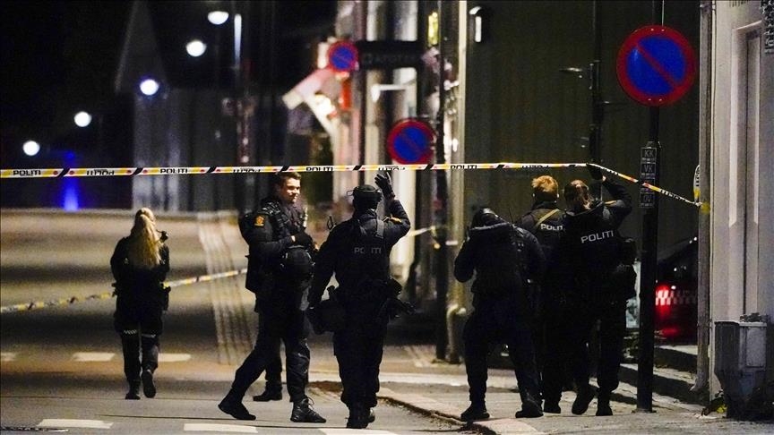 Police norvégienne : la fusillade d'Oslo est un "acte de terrorisme" 