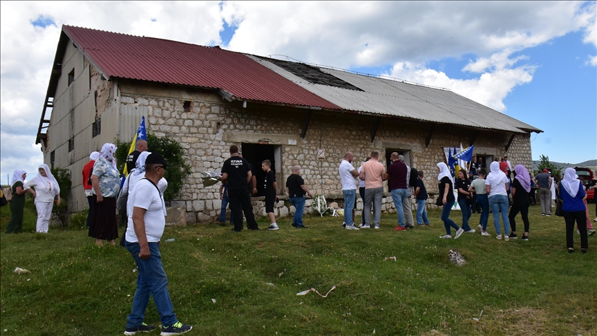 BiH: Obilježena godišnjica zločina nad Bošnjacima u Kalinoviku