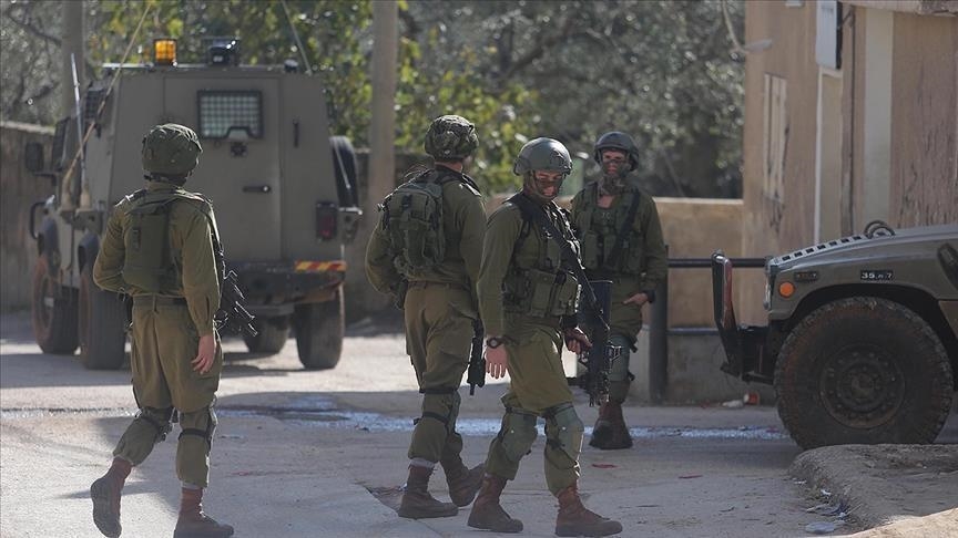 Izraeli arreston 20 palestinezë në Bregun Perëndimor
