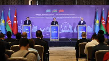 Чавушоглу: Турция готова к развитию Срединного транспортного коридора