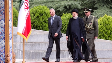 ماذا وراء جولة الكاظمي المكوكية بين السعودية وإيران؟ (تقرير إخباري)
