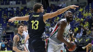 Fenerbahce Beko confirm signing of Nigerian center Tonye Jekiri