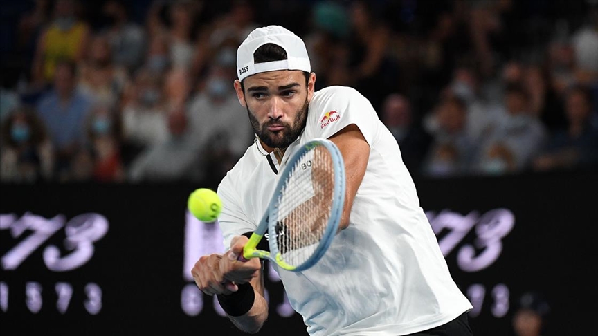 Kovid-19 testi pozitif çıkan İtalyan tenisçi Berrettini, Wimbledon'dan çekildi