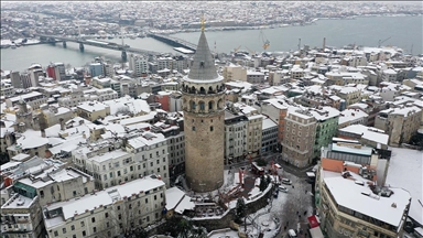 برج "غلاطة".. محطة تاريخية لزائري إسطنبول (تقرير)