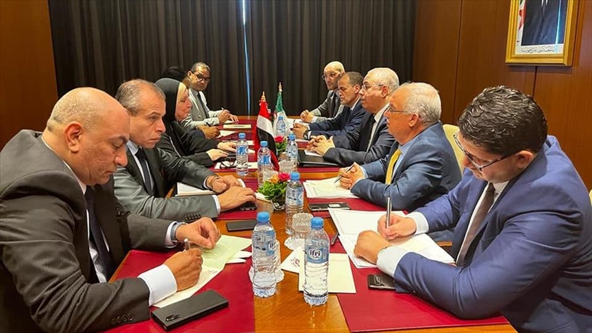 الجزائر.. توقيع 12 اتفاقية تعاون مع مصر