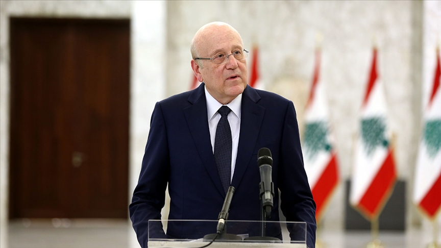 Lübnan'da hükümeti kurmakla görevlendirilen Necib Mikati, yeni kabine listesini Cumhurbaşkanı'na sundu
