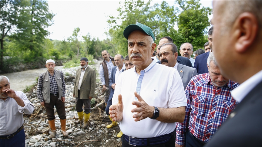 Tarım ve Orman Bakanı Kirişci selden etkilenen Kastamonu'da incelemede bulundu