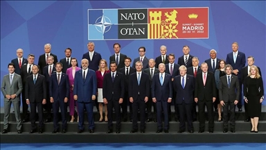 Erdoğan merr pjesë në fotografinë familjare në Samitin e liderëve të NATO-s