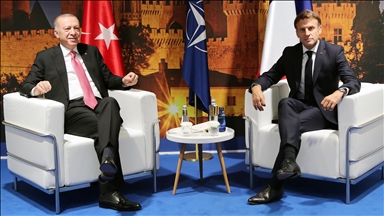 Madrid, presidenti turk takon homologun e tij francez