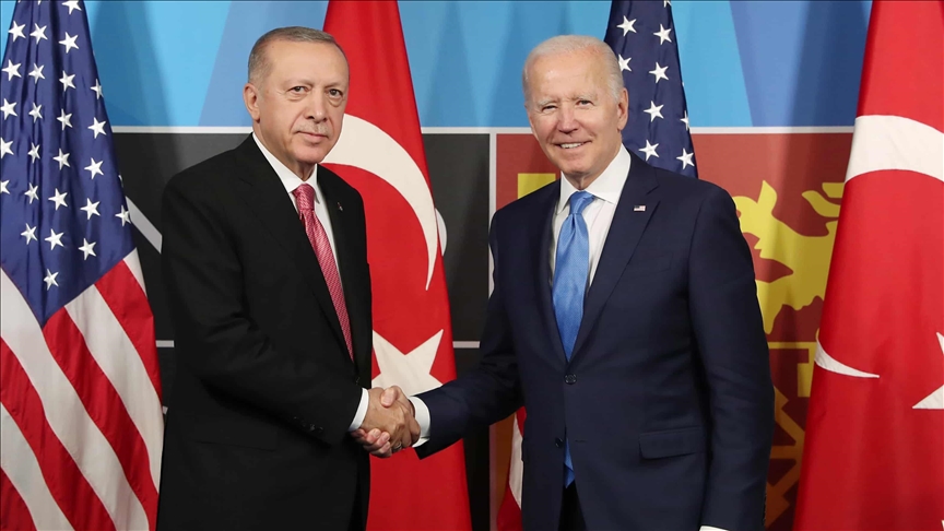 Biden reitera su deseo de mantener “relaciones bilaterales constructivas” con Türkiye