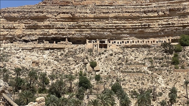 Cezayir’in kanyon yamaçlarında inşa edilen Berberi köyü: Şurfet Gumi