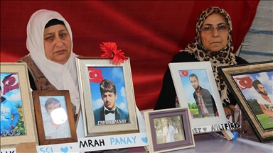 Diyarbakır annelerinden çocuklarına 'teslim ol' çağrısı 
