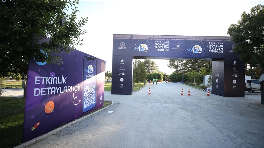 Van Gölü kıyısındaki gökyüzü şenliği pazar günü başlıyor