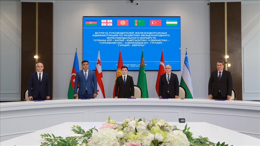 Asya Pasifik ülkeleri demir yolu idarecileri Kırgızistan'da bir araya geldi