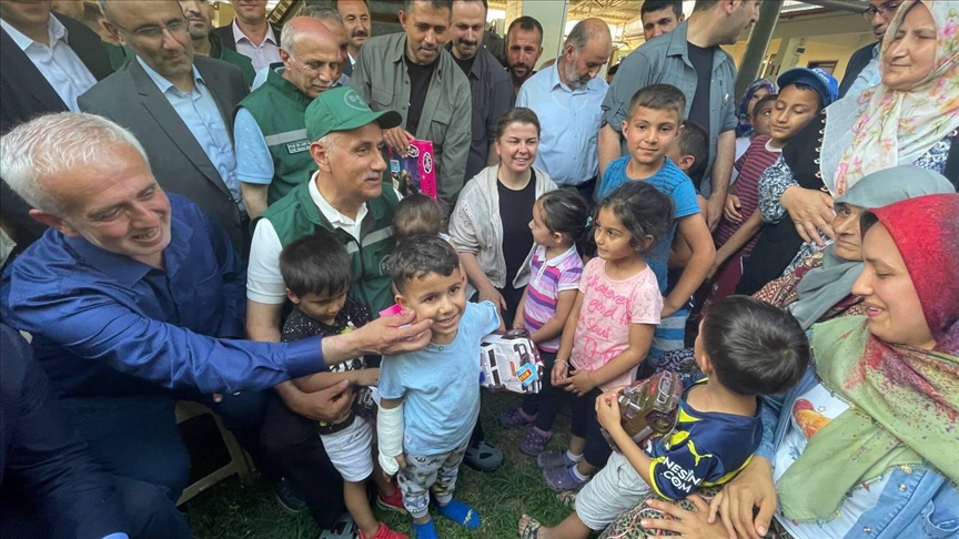 Bakan Kirişci, Düzce'de selden etkilenen alanları inceledi
