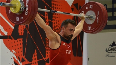 وزنه‌بردار ملی‌پوش ترکیه در بازی‌های مدیترانه دو مدال طلا گرفت
