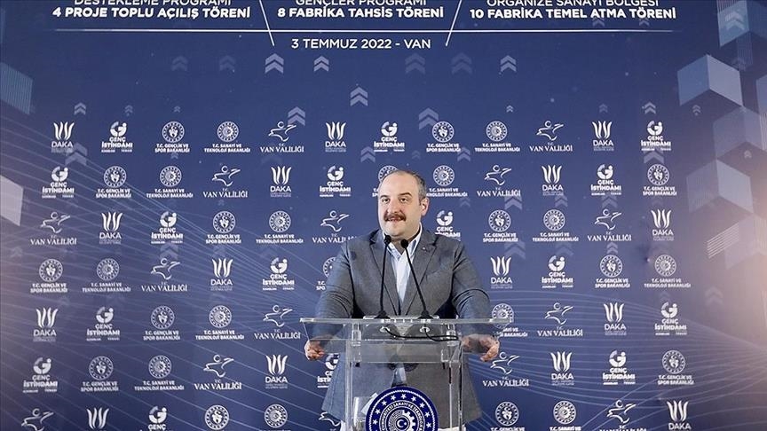 Li Wanê ji bo vekirina 22 fabrîqeyan merasima vekirinê û xîmavêtinê hat lidarxistin