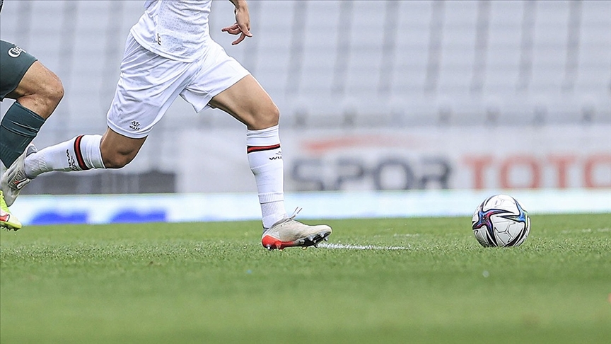 Süper Lig'de yeni sezonun kura çekimi yarın yapılacak 