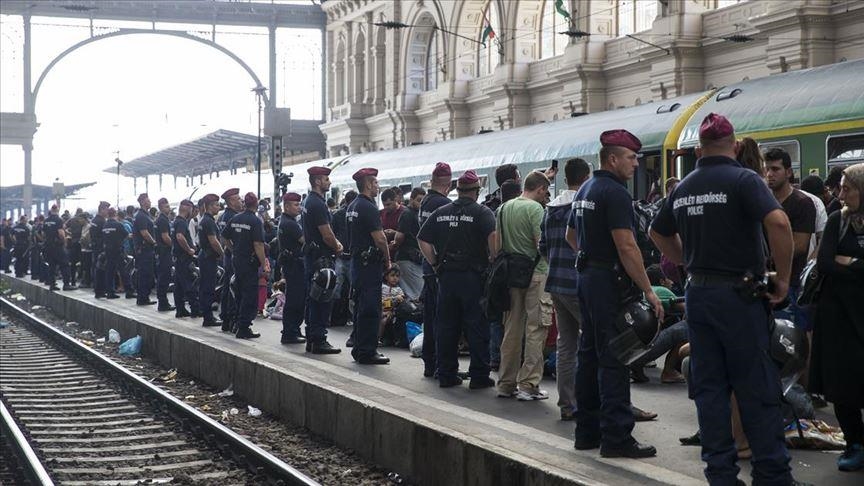 Венгрии отказала во въезде 1654 нелегальным мигрантам