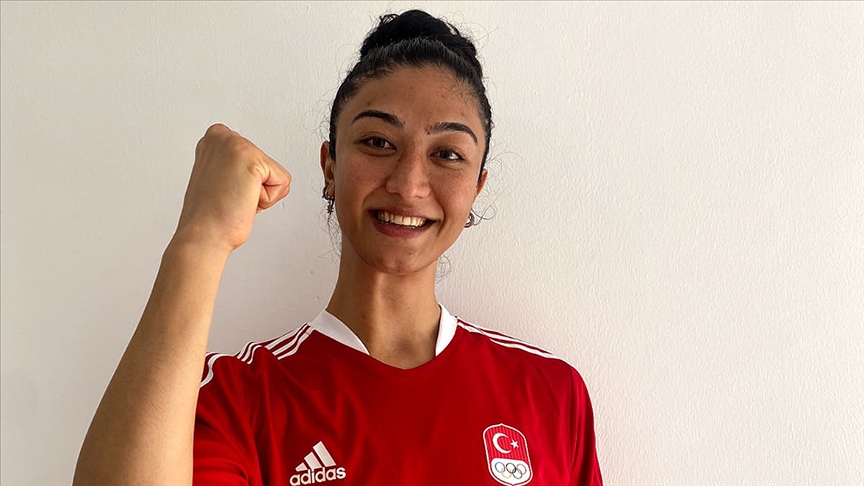19. Akdeniz Oyunları'nda milli tekvandocu Nafia Kuş altın madalya kazandı