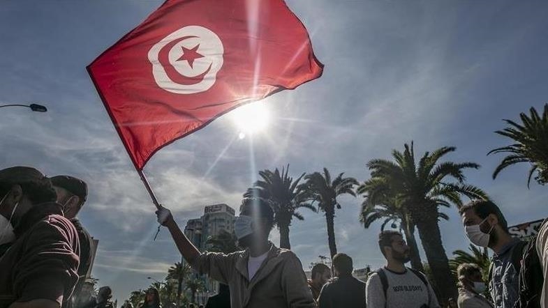 الاستفتاء على الدستور.. خريطة مواقف القوى التونسية (تقرير)