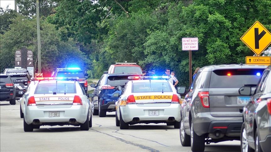 Penembakan parade 4 Juli menewaskan 6 orang di negara bagian Illinois AS