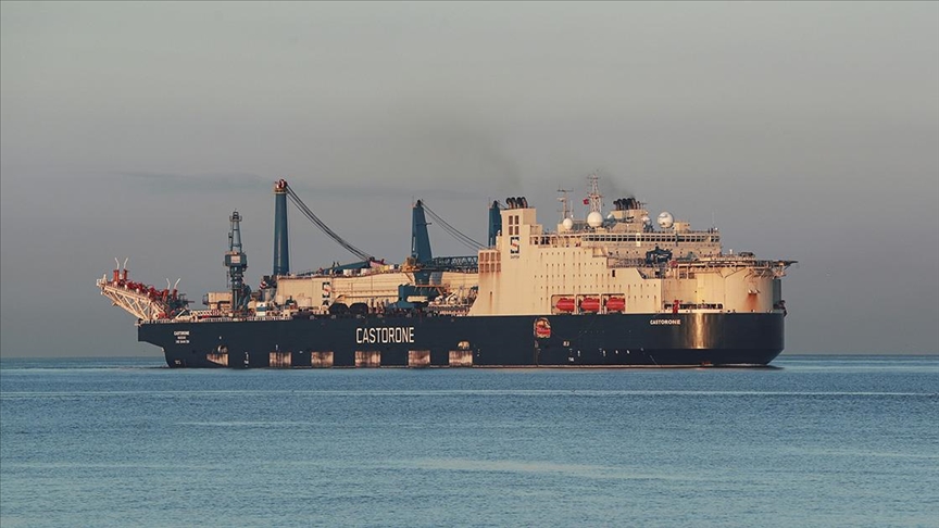 Sakarya Gaz Sahası'nın derin deniz kesiminde boru döşeyecek 'Castorone' yarın Filyos Limanı'na varacak