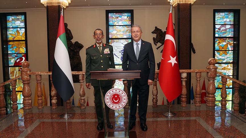 Milli Savunma Bakanı Akar, BAE Genelkurmay Başkanı Korgeneral Al Rumaithi'yi kabul etti