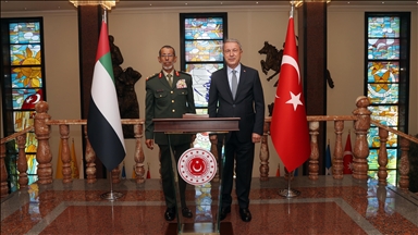 دیدار وزیر دفاع ترکیه با رئیس ستاد کل ارتش امارات متحده عربی