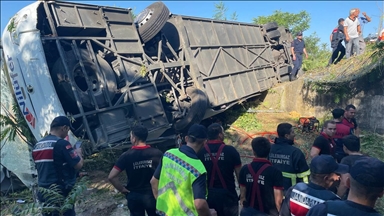 Autobuska nesreća na sjeverozapadu Turkiye: Poginulo najmanje šest osoba, a 25 povrijeđenih