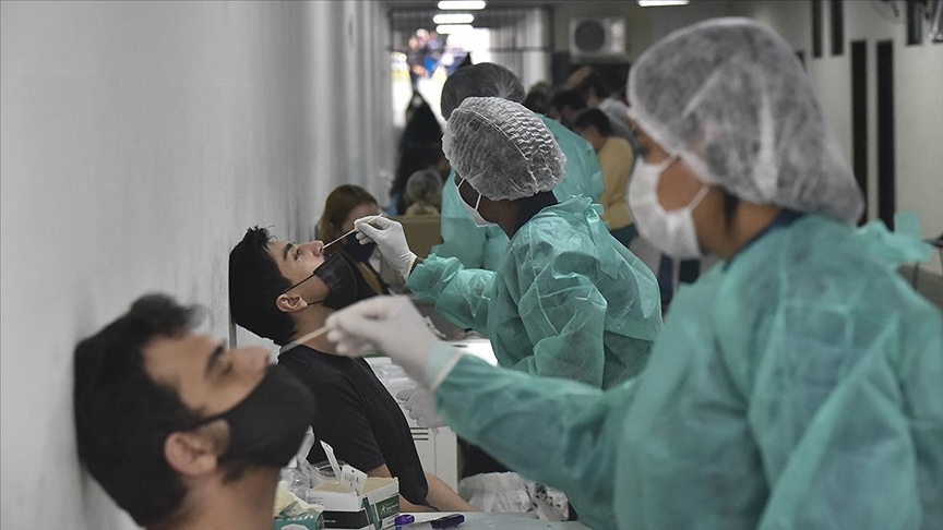 DSÖ: Son 2 haftada küresel Kovid-19 vaka artış oranı yüzde 30