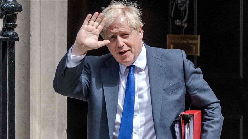 Aumenta la presión política sobre Boris Johnson tras la renuncia de otros tres ministros