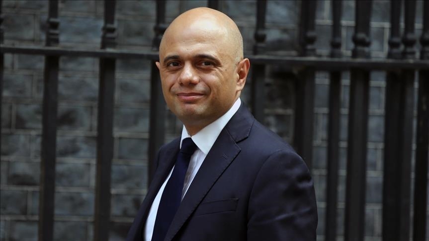 Deux nouvelles démissions de ministres britanniques fragilisent le gouvernement Johnson 