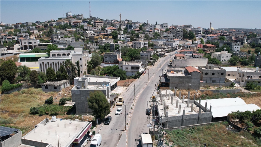 "عزّون" الفلسطينية.. حالة من الحصار والمواجهة (تقرير)