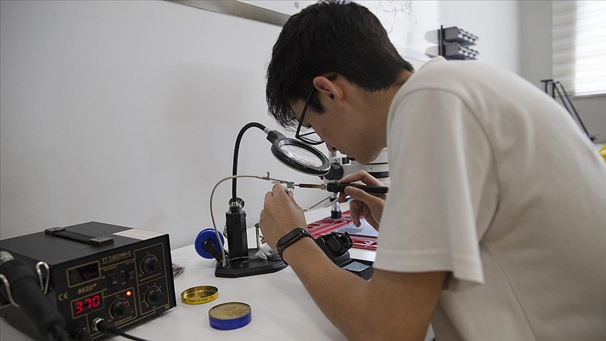 Başarılı gençlere ASELSAN'dan davet