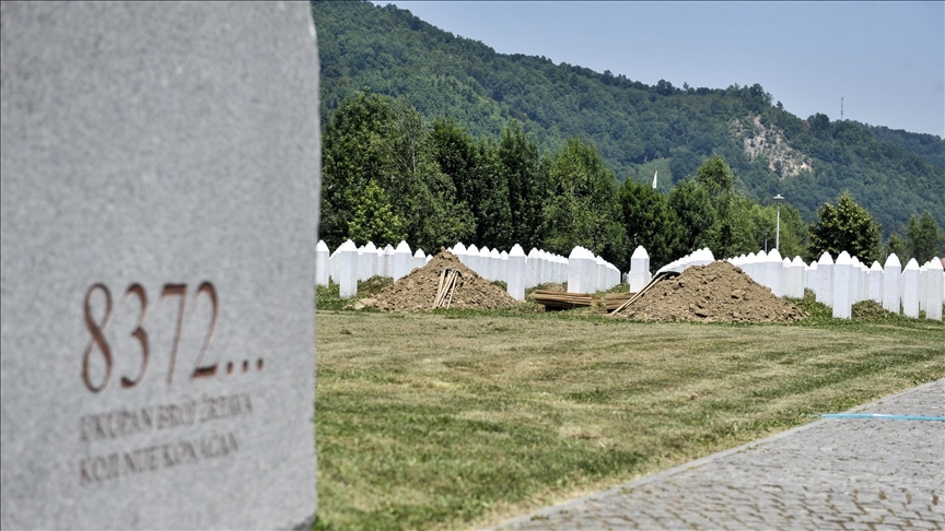 Dan sjećanja na genocid u Srebrenici: 11. juli proglašen Danom žalosti u FBiH