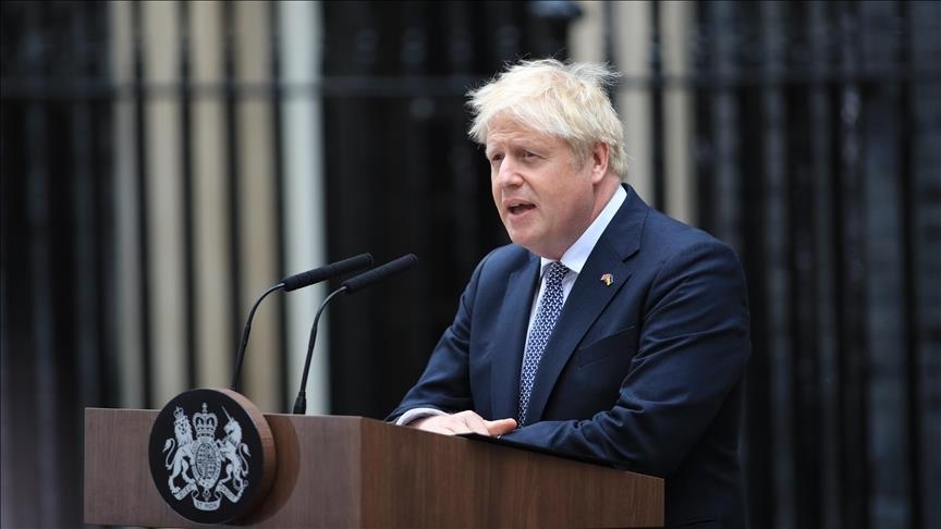 Boris Johnson démissionne du Parti conservateur et dirige un gouvernement intérimaire