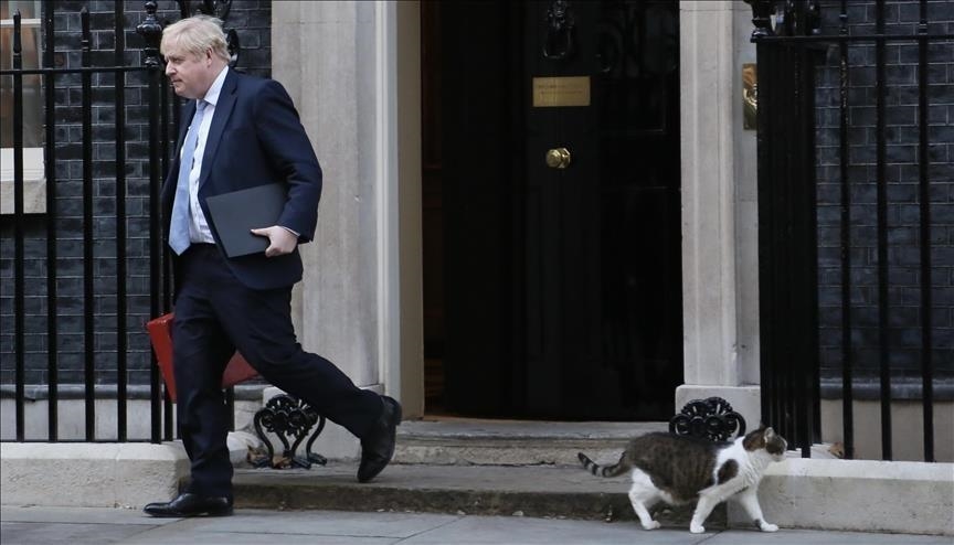 Boris Johnson agrees to resign Thursday after political storm in London