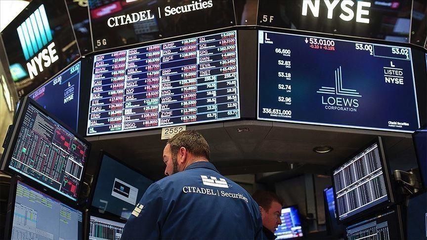 US stocks close higher before release of key job figures