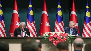 Türkiye determined to further deepen ties with Malaysia: President Erdogan