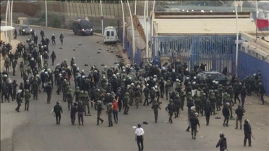 الرباط: المهاجرون عنفوا رجال الأمن أثناء محاولة اقتحام مليلية