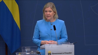 Swedish premier criticizes MPs for posing with symbols of PKK terror group