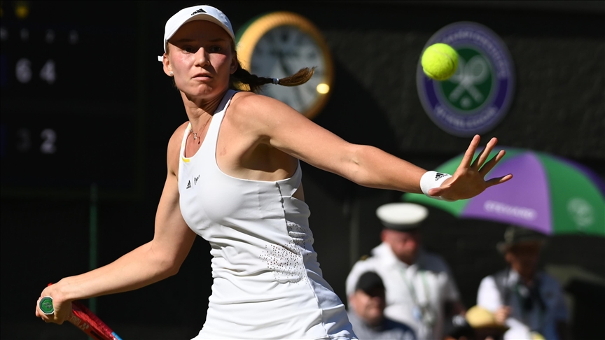 Elena Rybakina defeats Ons Jabeur at Wimbledon final to win her 1st ...