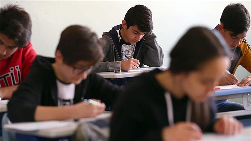 İstanbul'un "gözde liseleri" LGS sınavında başarılı öğrencileri almak için yarışıyor