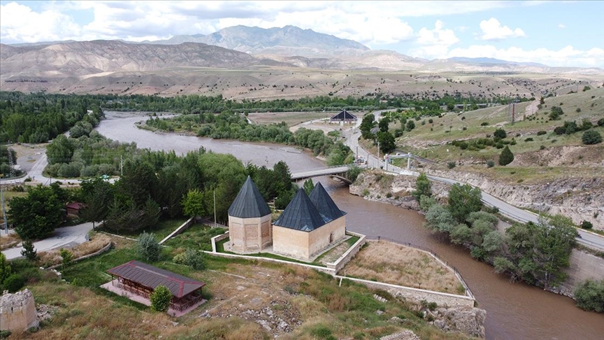 Anadolu tarihinden izler taşıyan Kemah turizm atağına hazırlanıyor