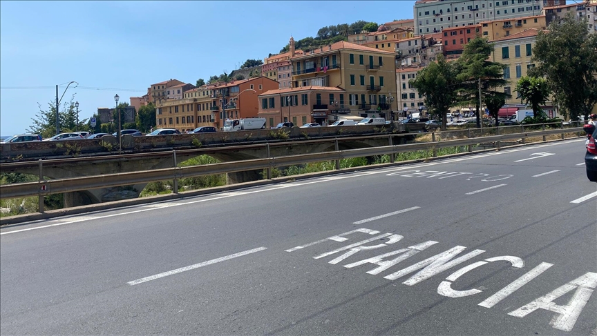 La frontière franco-italienne ou la difficile étape sur le chemin de l’exil