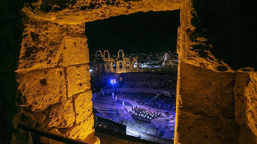 Tunus'ta Uluslararası El Cem Senfonik Müzik Festivali iki yıl aradan sonra yeniden başladı
