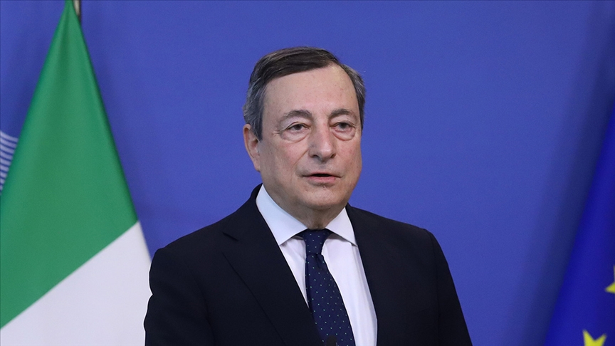 İtalya'da Cumhurbaşkanı Mattarella, Başbakan Draghi'nin istifasını kabul etmedi