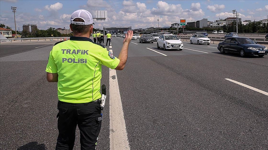 İstanbul'da bazı yollar trafiğe kapatılacak